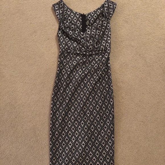 ModCloth RockSteady Sheath Dress: B&W Small - Picture 2 of 6